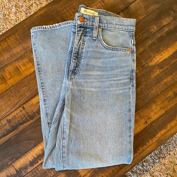 Madewell Denim - Madewell - The Classic Straight Jean Size 26